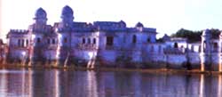 Neer Mahal